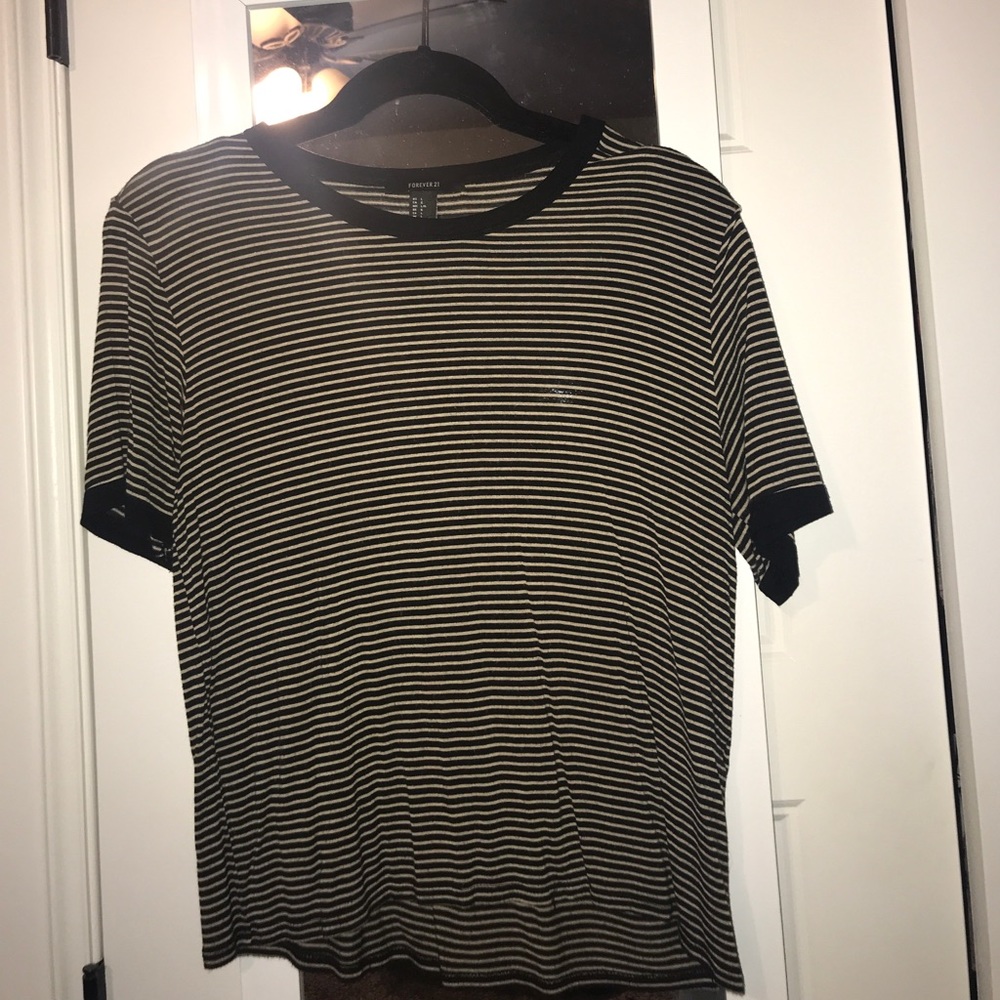 Thin Stripe Cropped Shirt